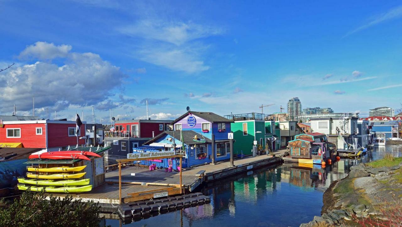 A Float Home B&B In Fisherman'S Wharf Victoria Exterior photo