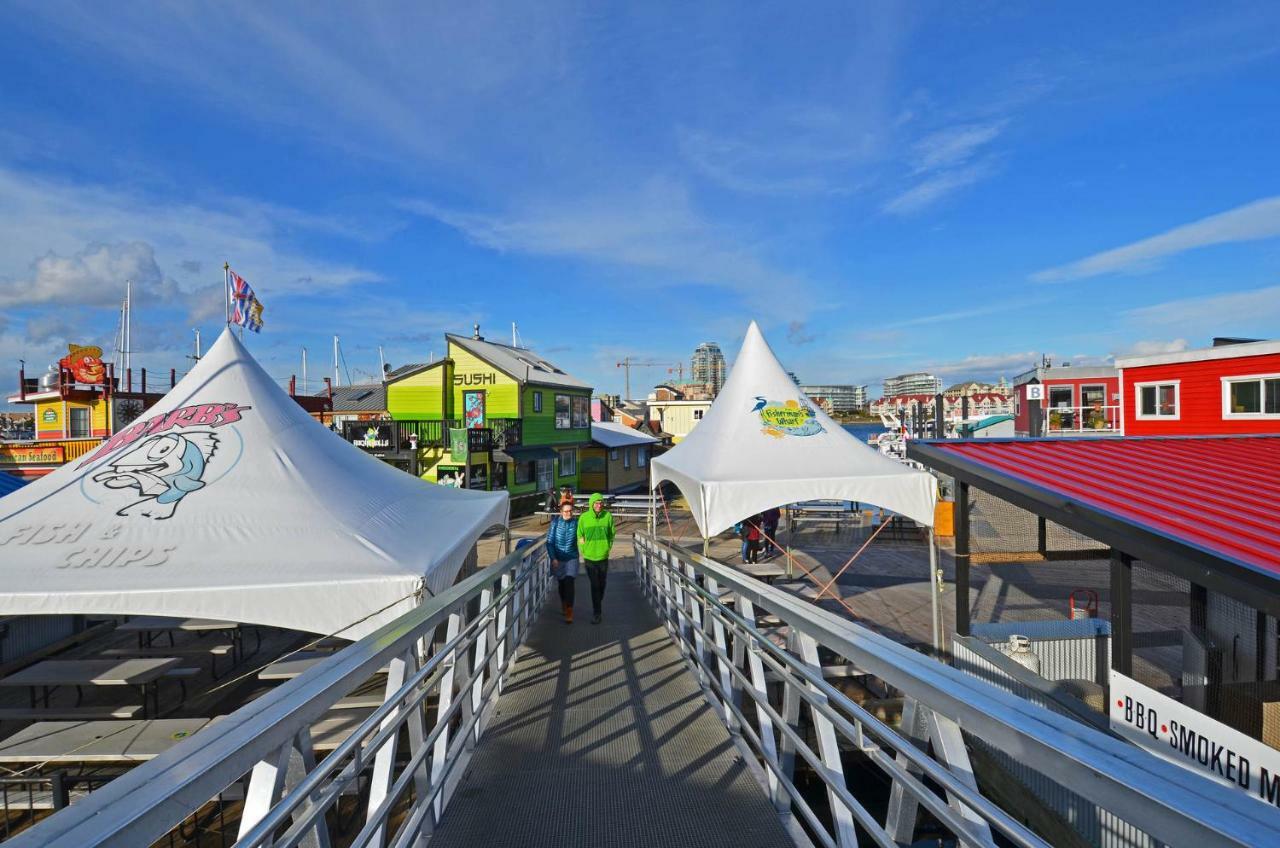 A Float Home B&B In Fisherman'S Wharf Victoria Exterior photo